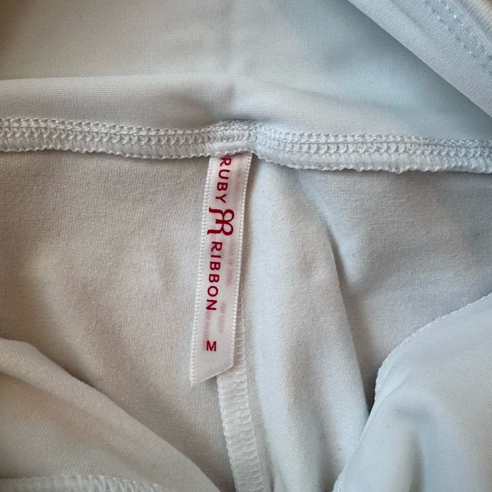 Women's White Cropped Leggings - Picture 4 of 6